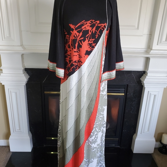 VINTAGE ASIAN INSPIRED MAXI DRESS - Picture 15 of 15